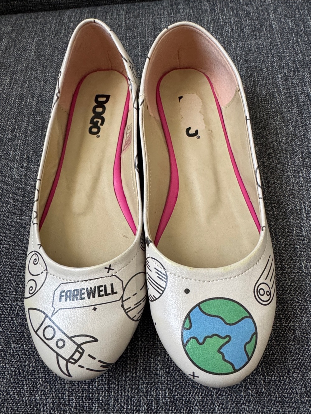 DOGO flats